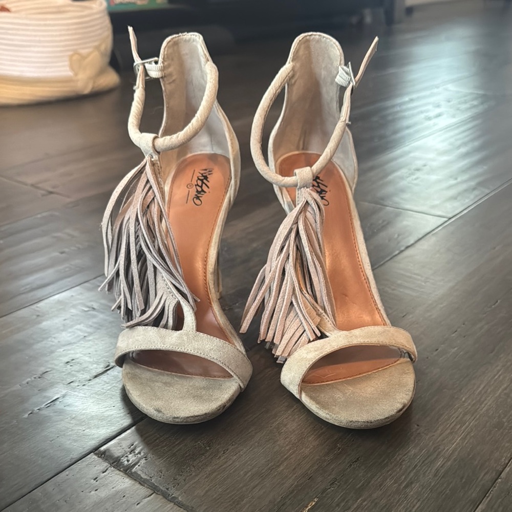 Mossimo Supply Co Cream Fringe Heels
